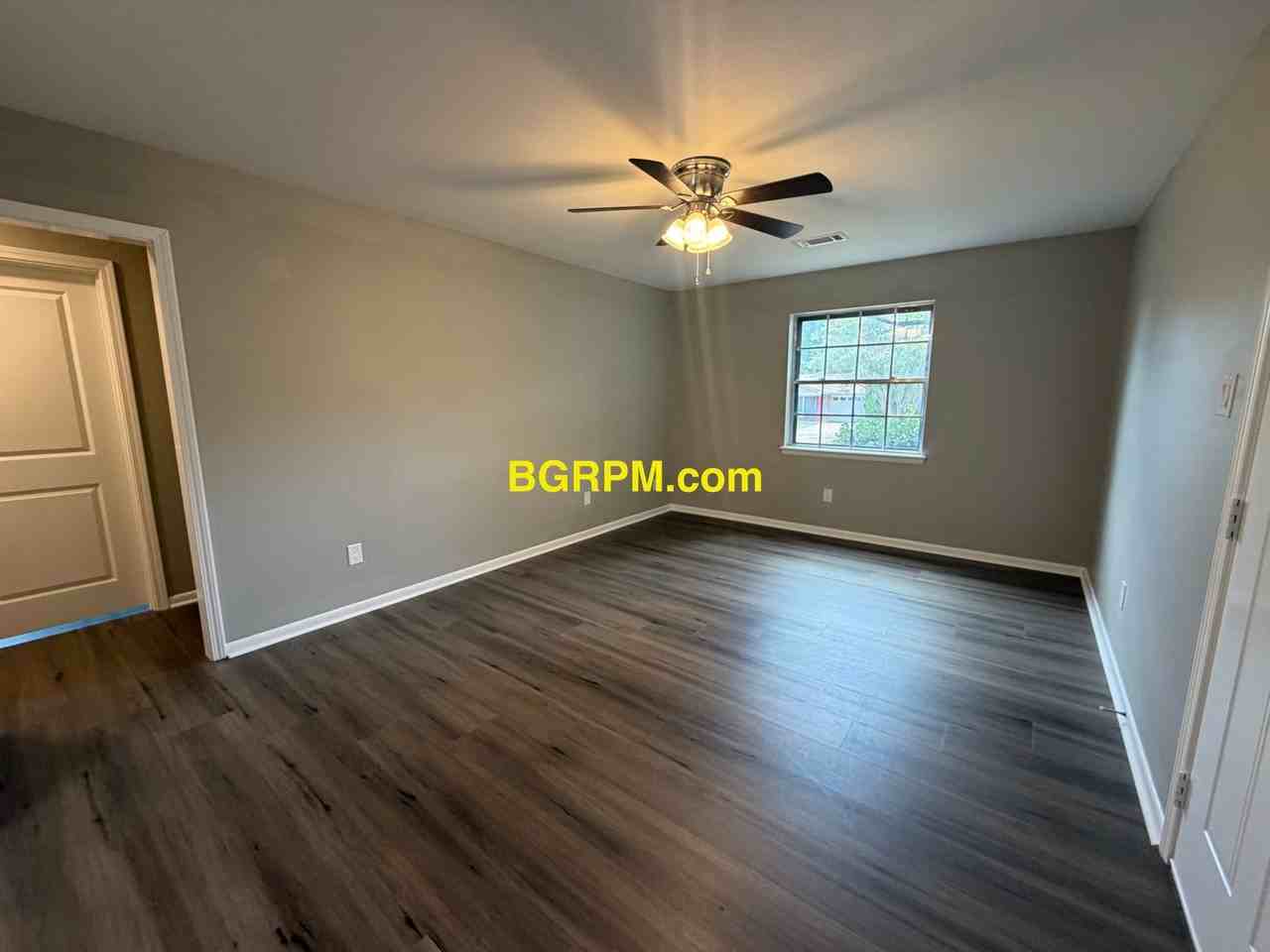 1008 Richard St - Photo 4 of 12