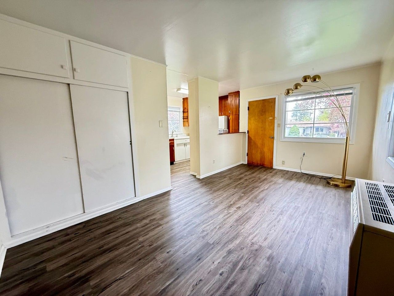 502 F Ave - Photo 3 of 12