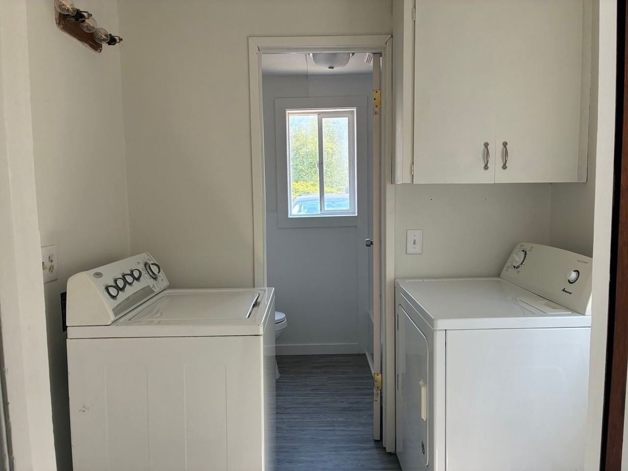 3314 E College Way - Photo 4 of 7