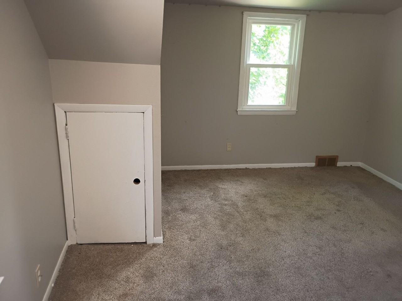8120 W Herbert Ave - Photo 7 of 17