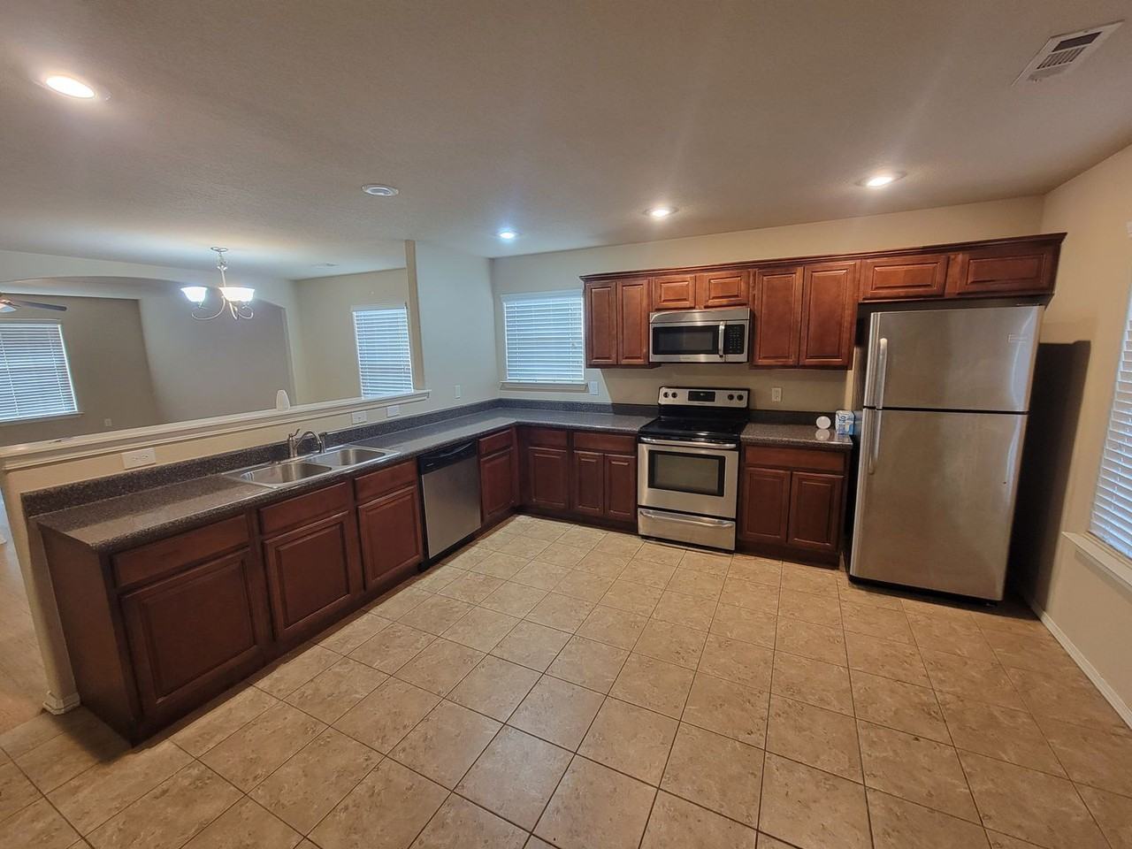 4623 W Colfax Loop - Photo 5 of 12