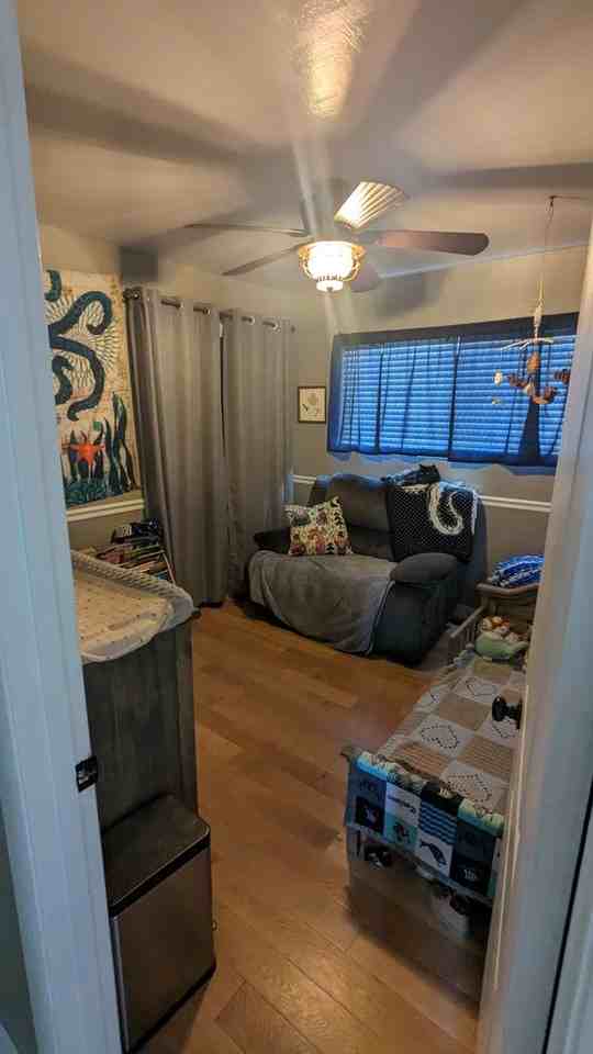 655 W 5th St - Photo 6 of 8