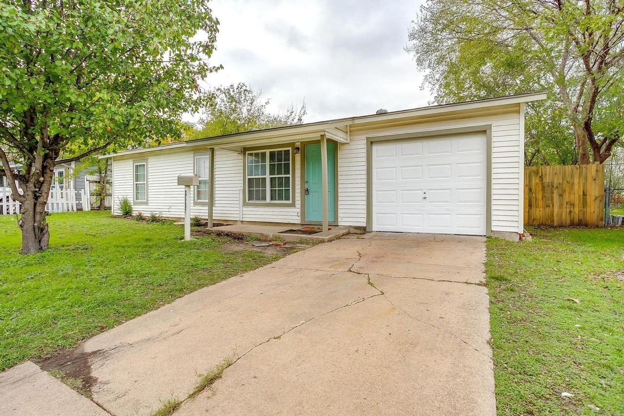 3537 Half Moon Dr - Photo 3 of 37