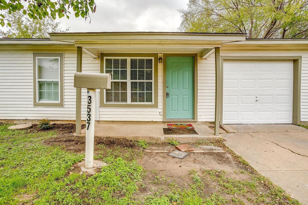 3537 Half Moon Dr - Photo 4 of 37