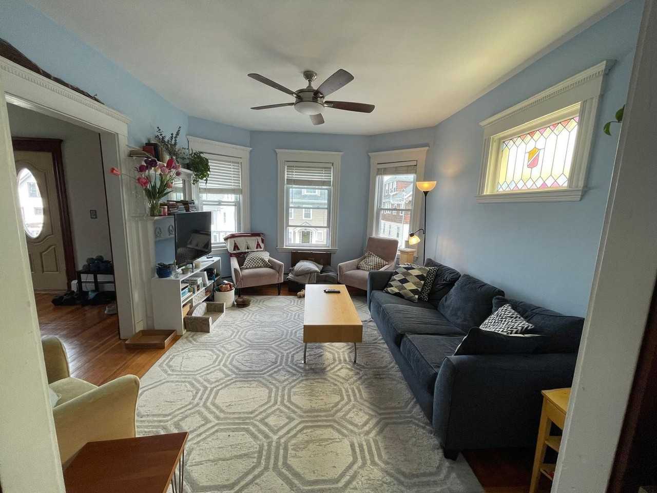 15 Mapleton St - Photo 3 of 13