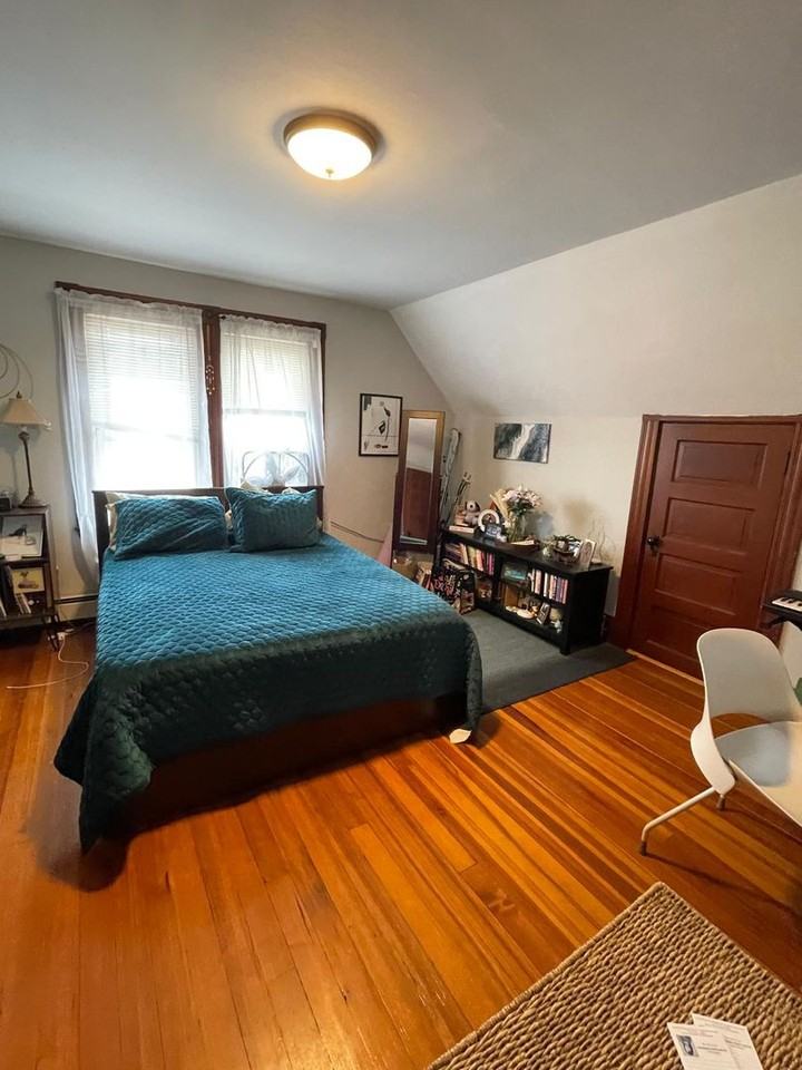 15 Mapleton St - Photo 4 of 13