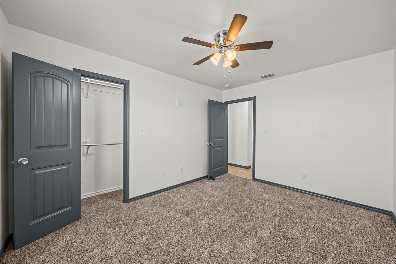 8536 E County Road 5500 - Photo 6 of 36