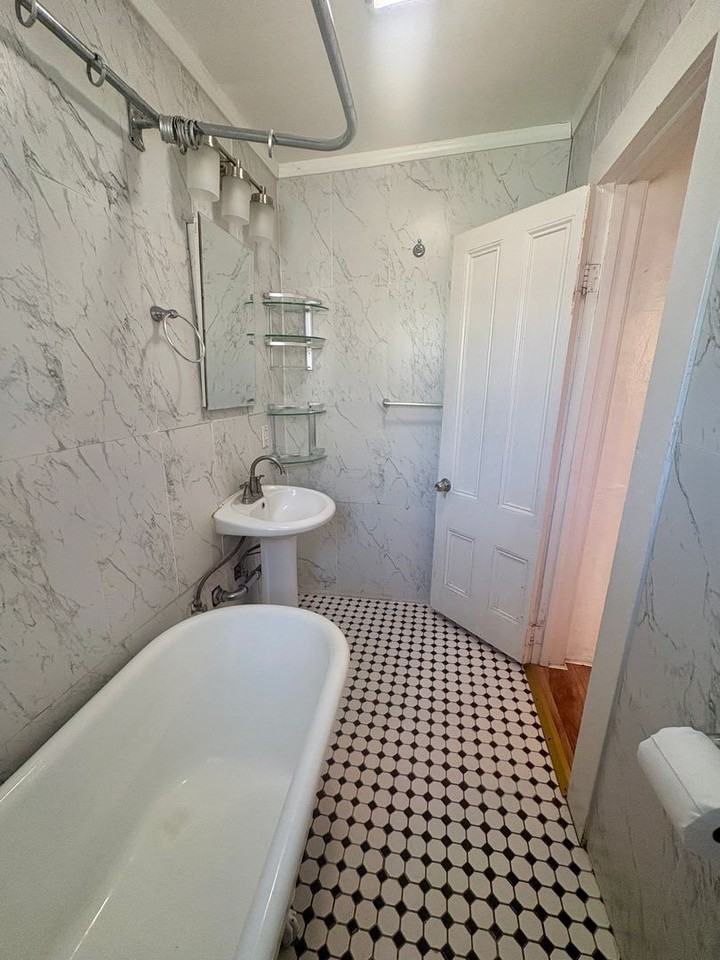 446 W San Fernando St - Photo 7 of 9