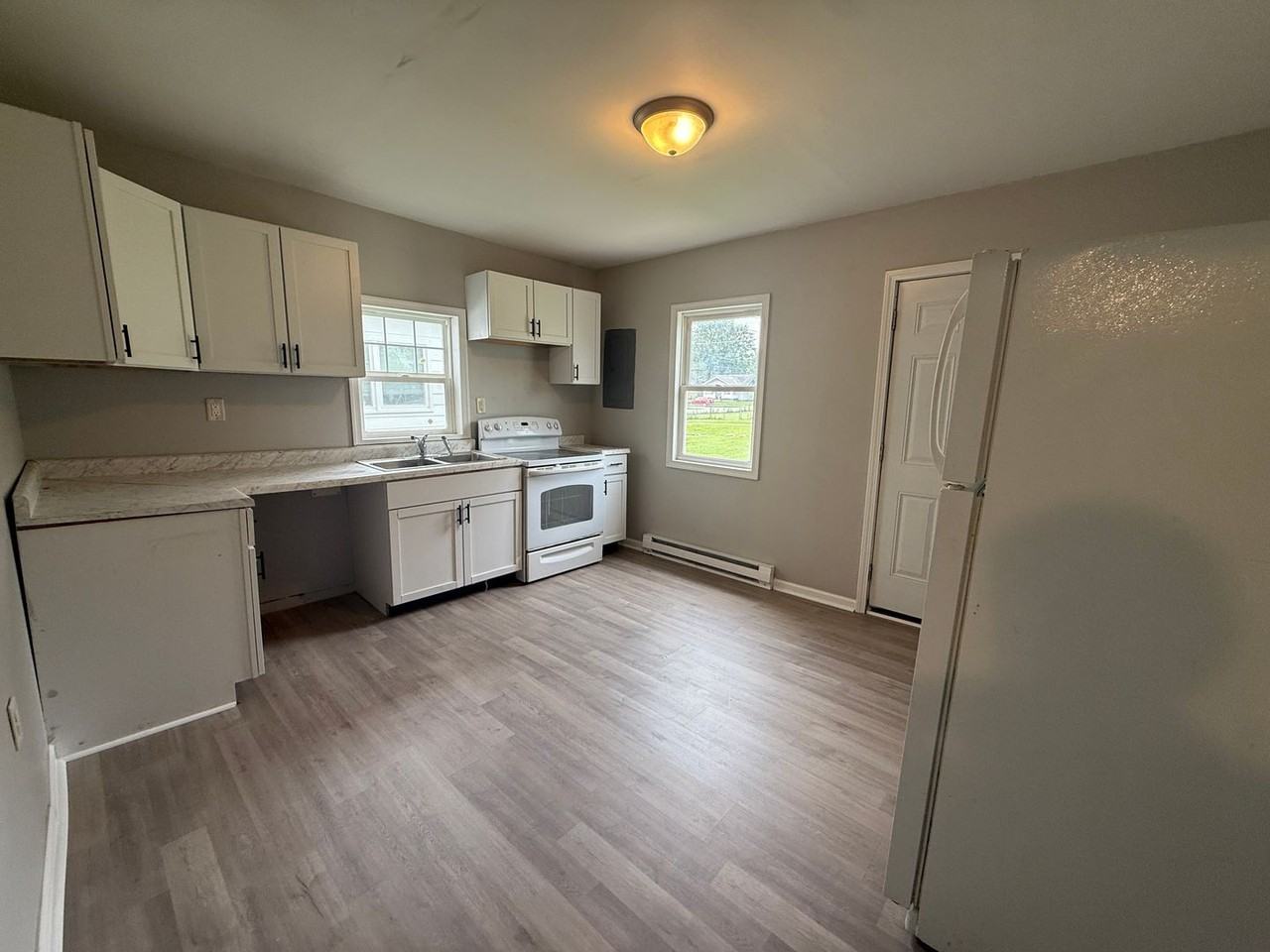 1709 W 9th St - Photo 3 of 10