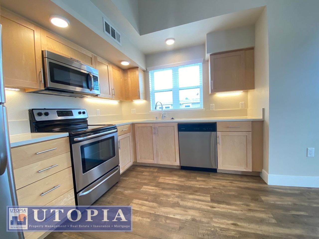 716 Darwin St #306 - Photo 7 of 23