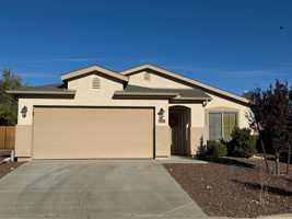 featured image of 1464 Stratford Pl