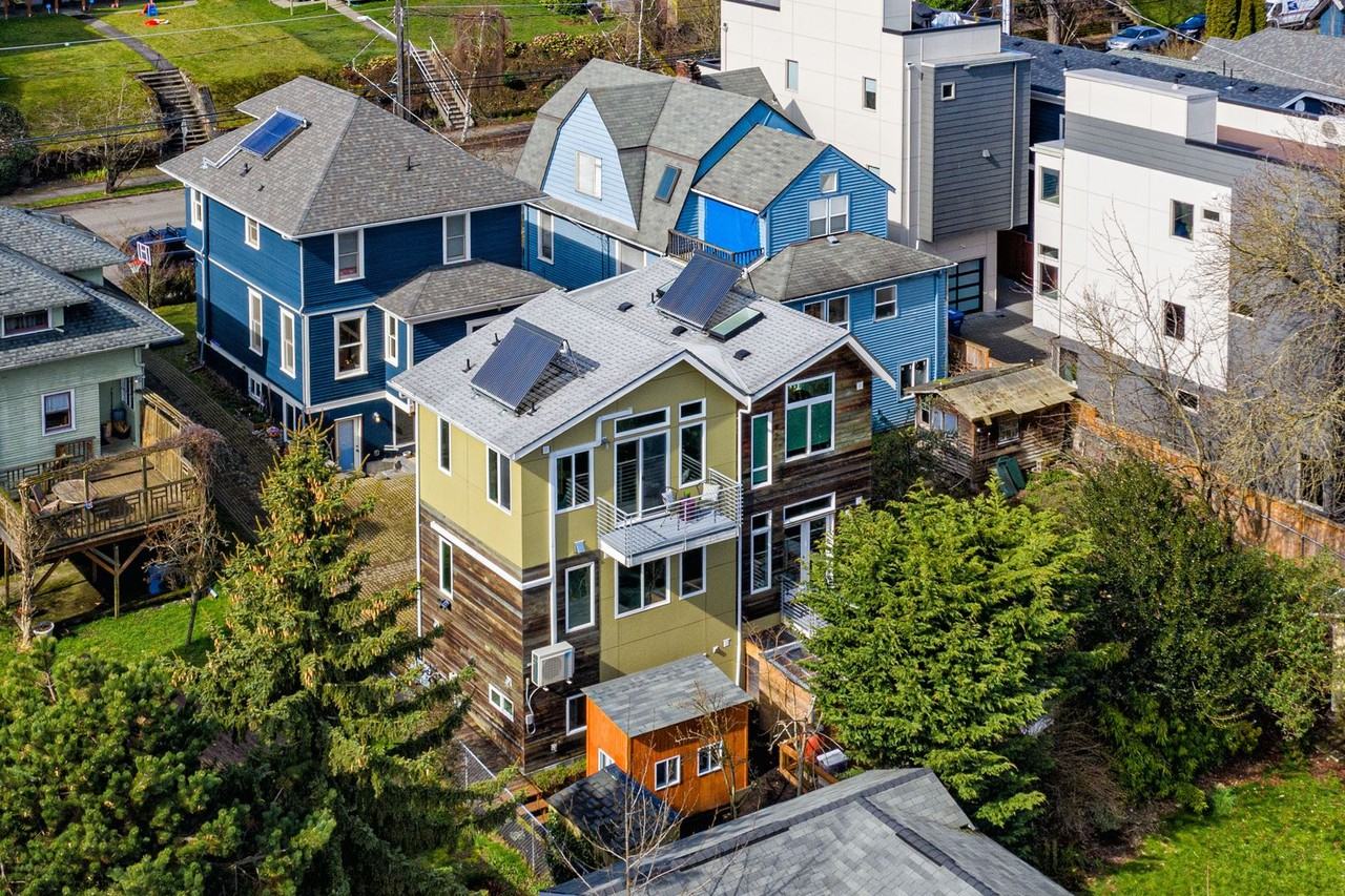 1504 19th Ave #A - Photo 4 of 29