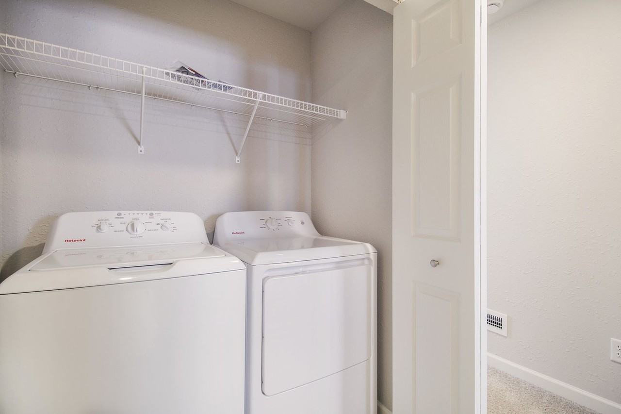 910 Dora Ln - Photo 6 of 25