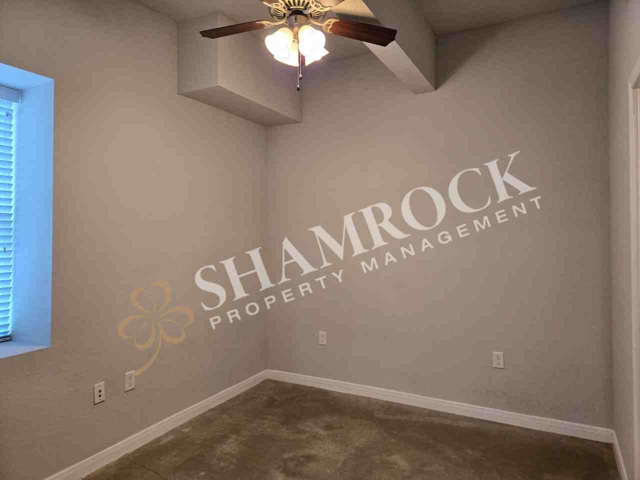 1307 Austin Ave #104 - Photo 7 of 10