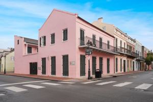 featured image of 401 Burgundy St