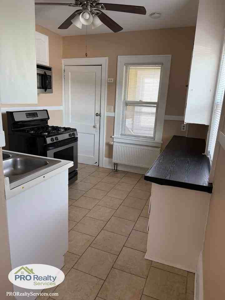 116 W 28th St - Photo 5 of 16