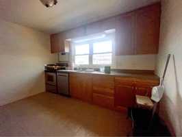 featured image of 654 22nd St N