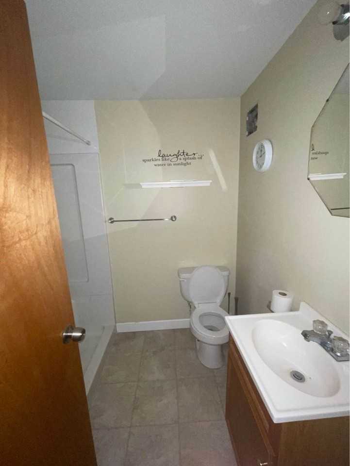654 22nd St N - Photo 3 of 27