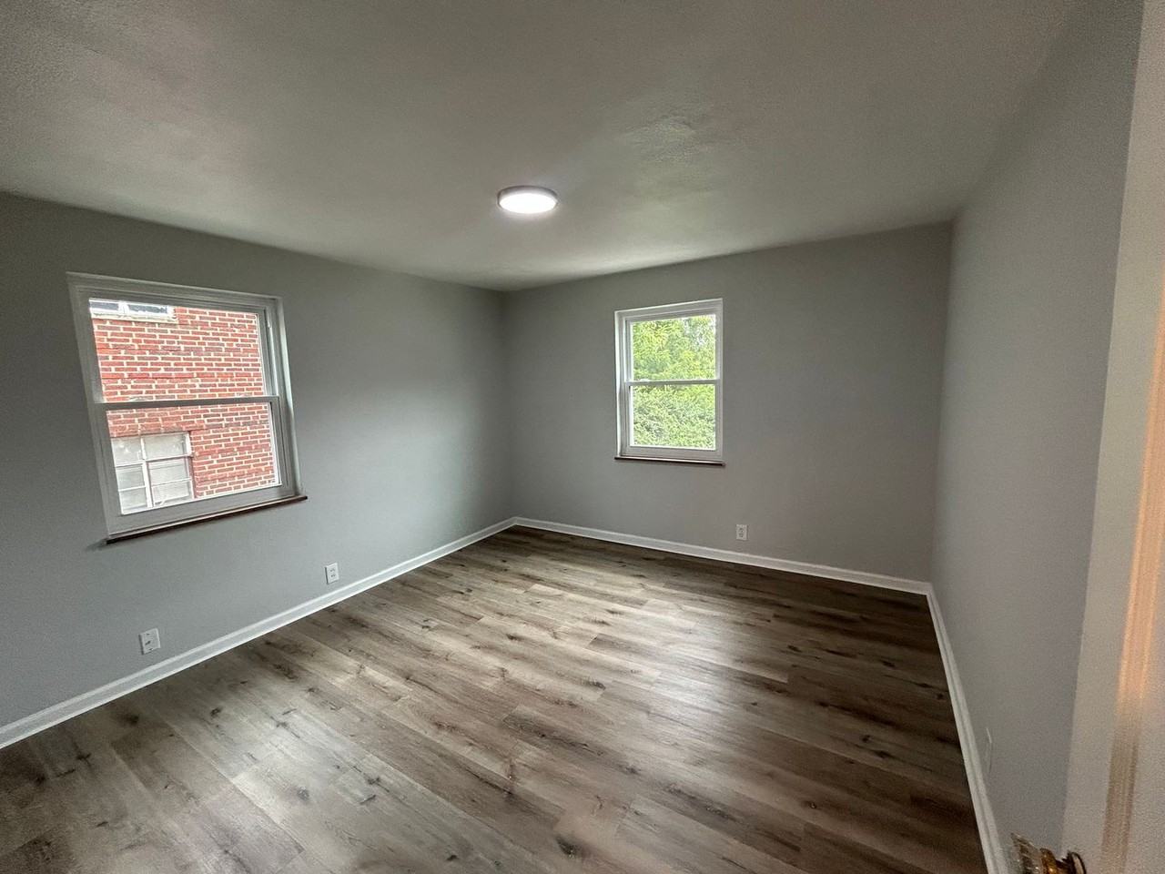 101 Glenwood Ave - Photo 7 of 10