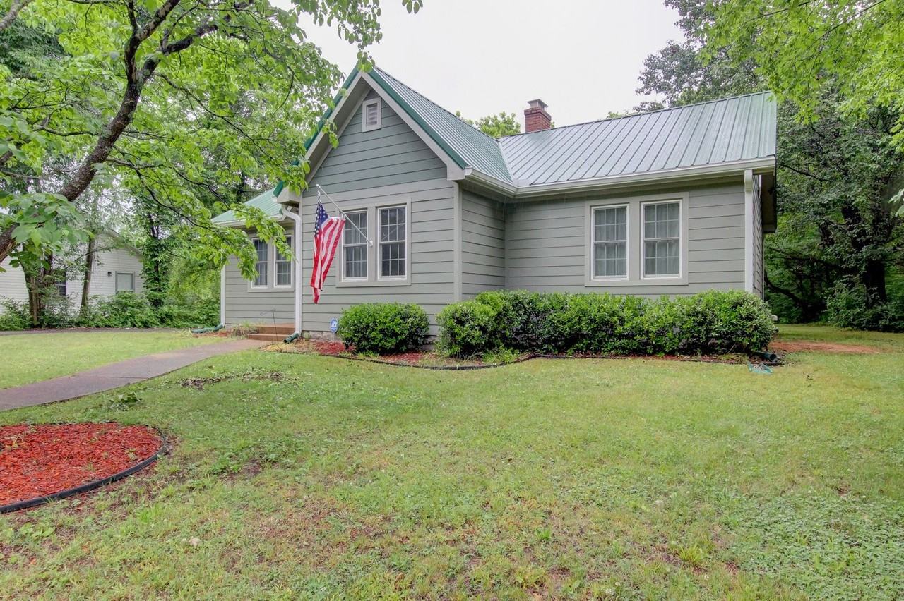 1115 Woodard St - Photo 4 of 50