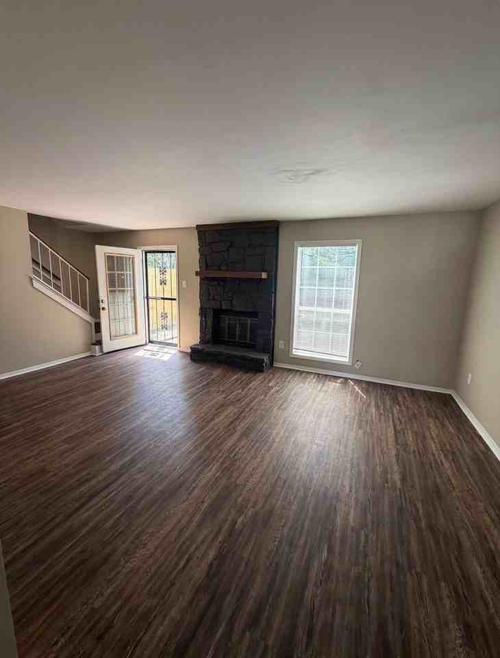 6975 Wesley Ct - Photo 3 of 11