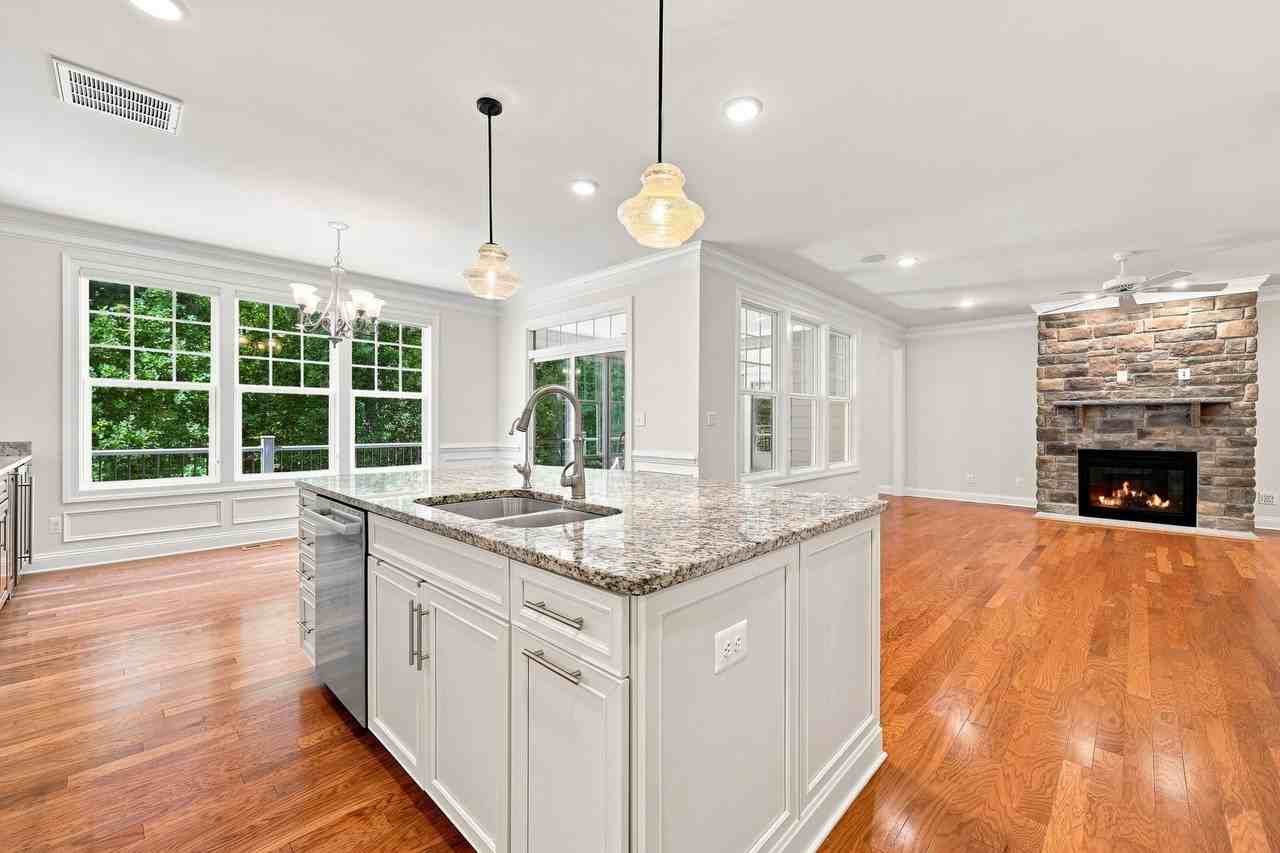 289 Appalachian Ln - Photo 4 of 47