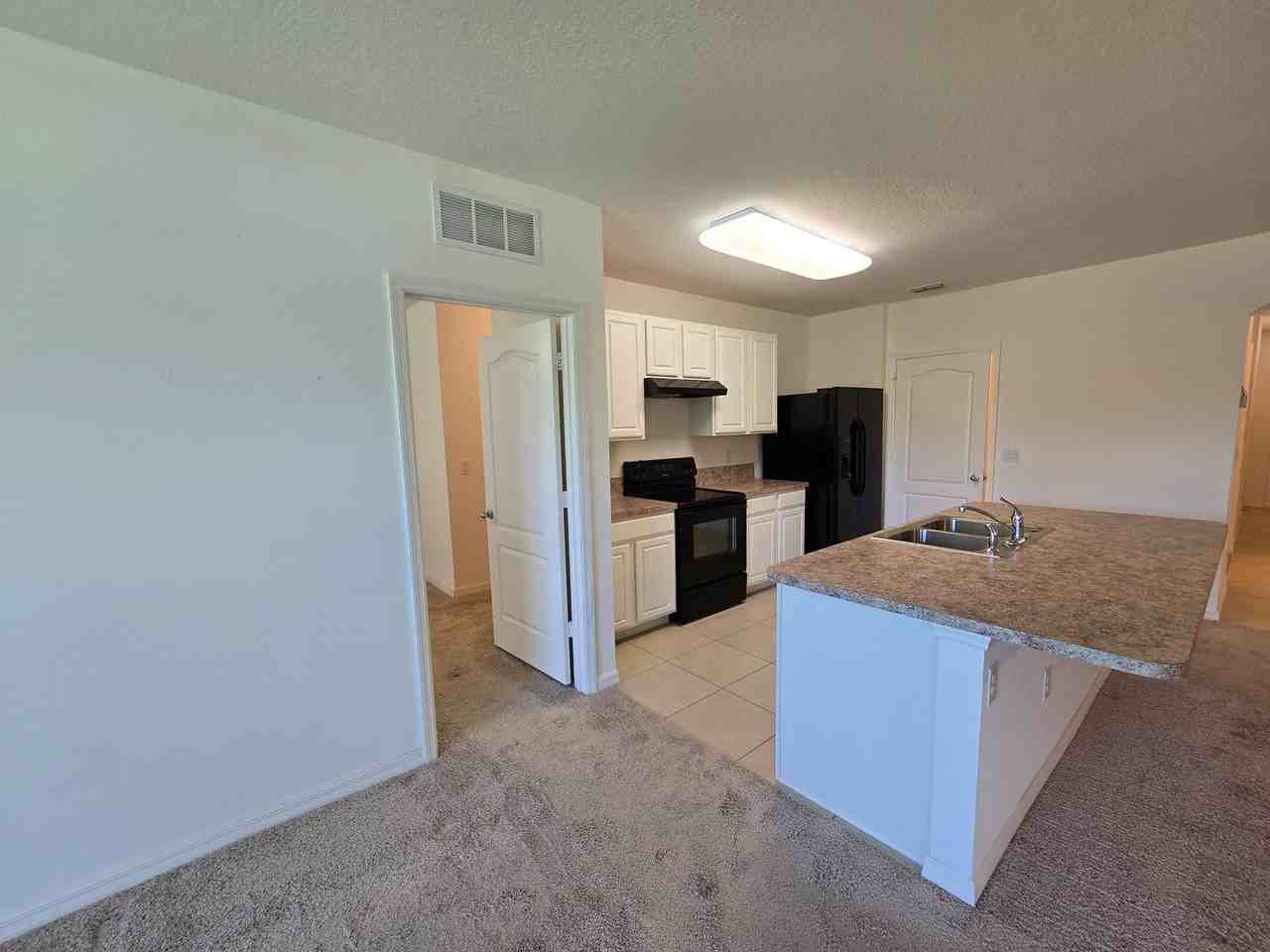 121 Fishermans Cove Dr - Photo 3 of 30