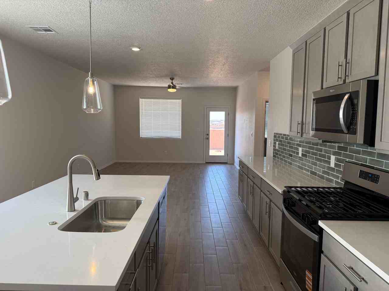 2473 Eglisfield Loop Ne - Photo 3 of 20