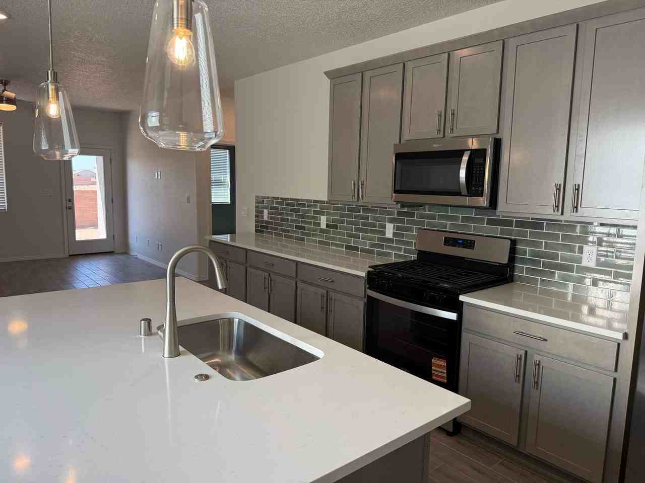 2473 Eglisfield Loop Ne - Photo 5 of 20