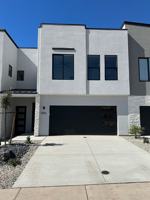 featured image of 919 S Willowbend Dr