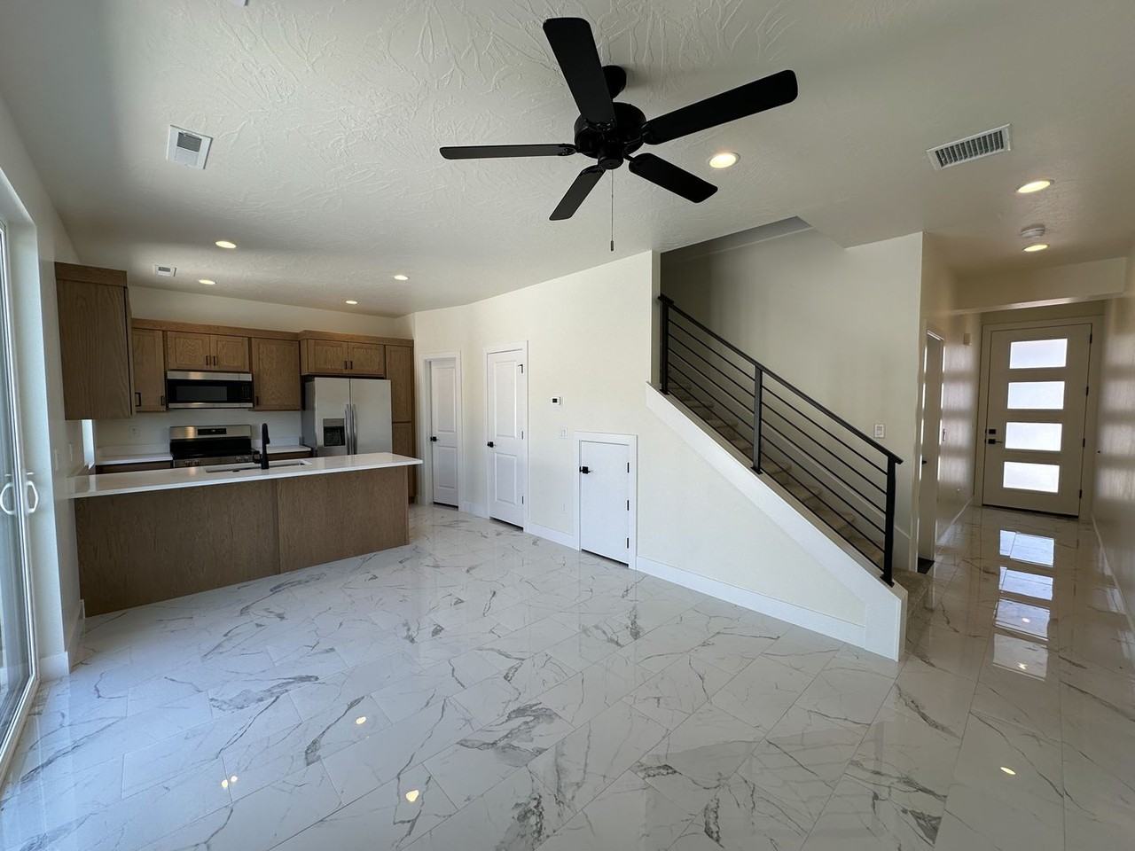 919 S Willowbend Dr - Photo 6 of 34
