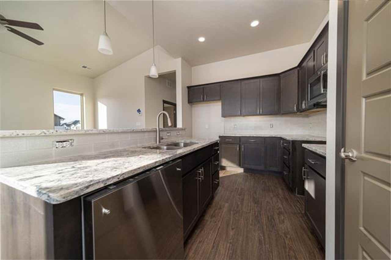 2469 Apex Ave #B - Photo 6 of 12