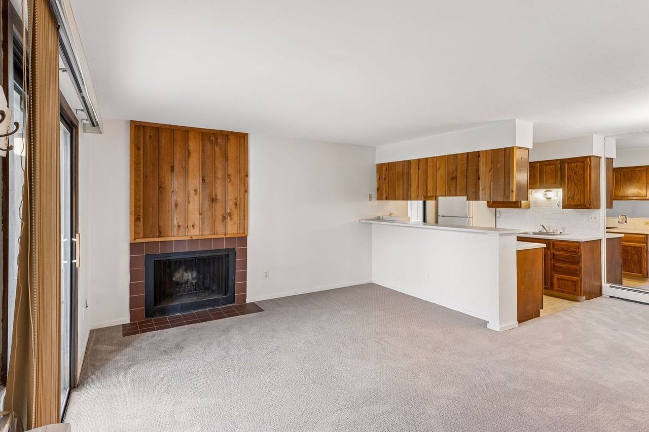695 Manhattan Dr #110 - Photo 2 of 30
