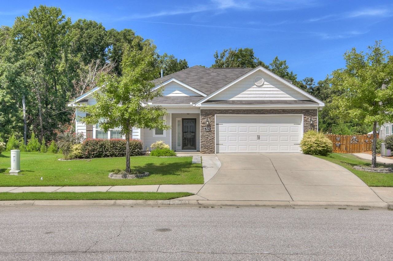 705 Perth Ct - Photo 2 of 27