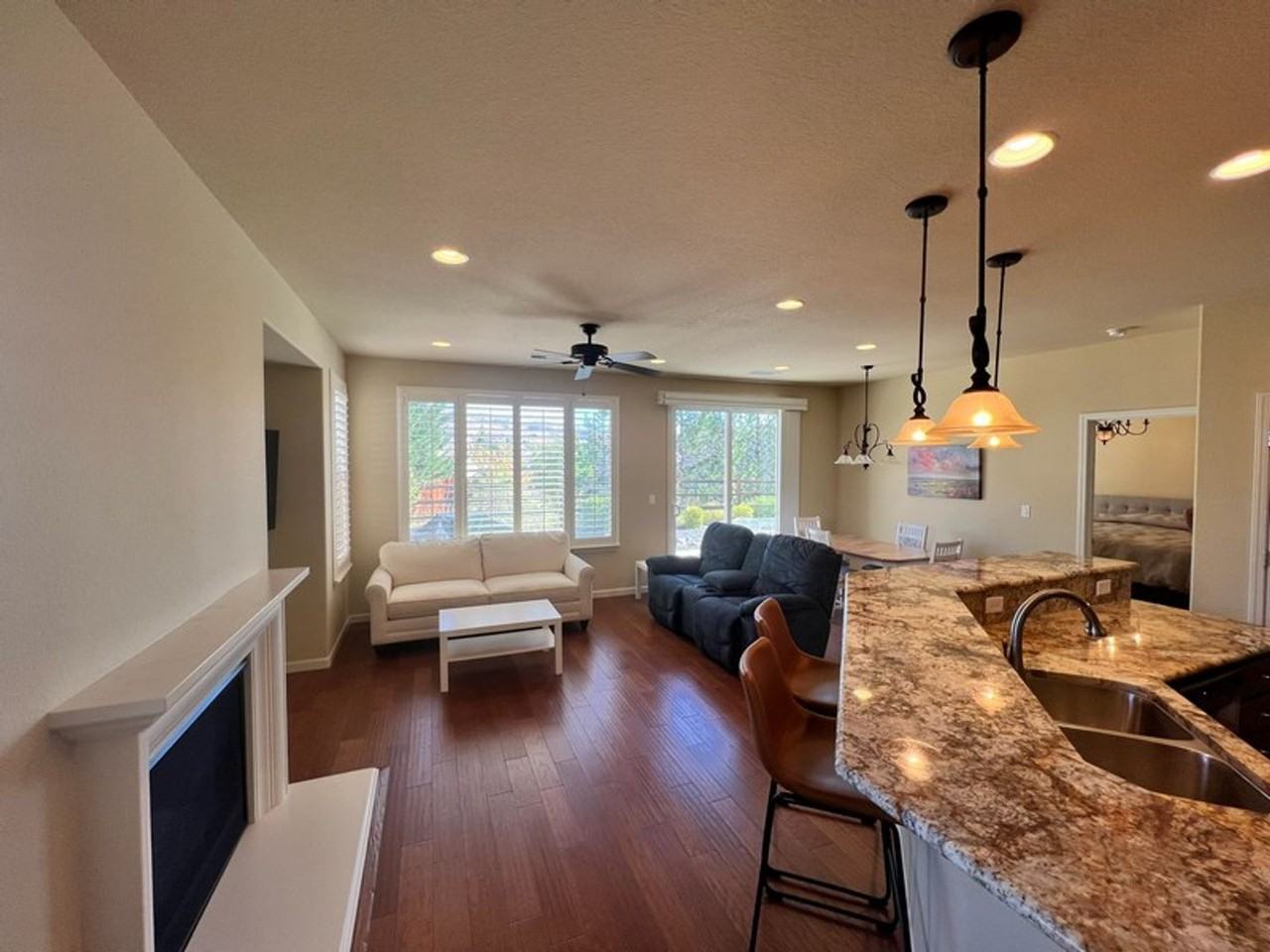 1180 Del Webb Pkwy W - Photo 4 of 18