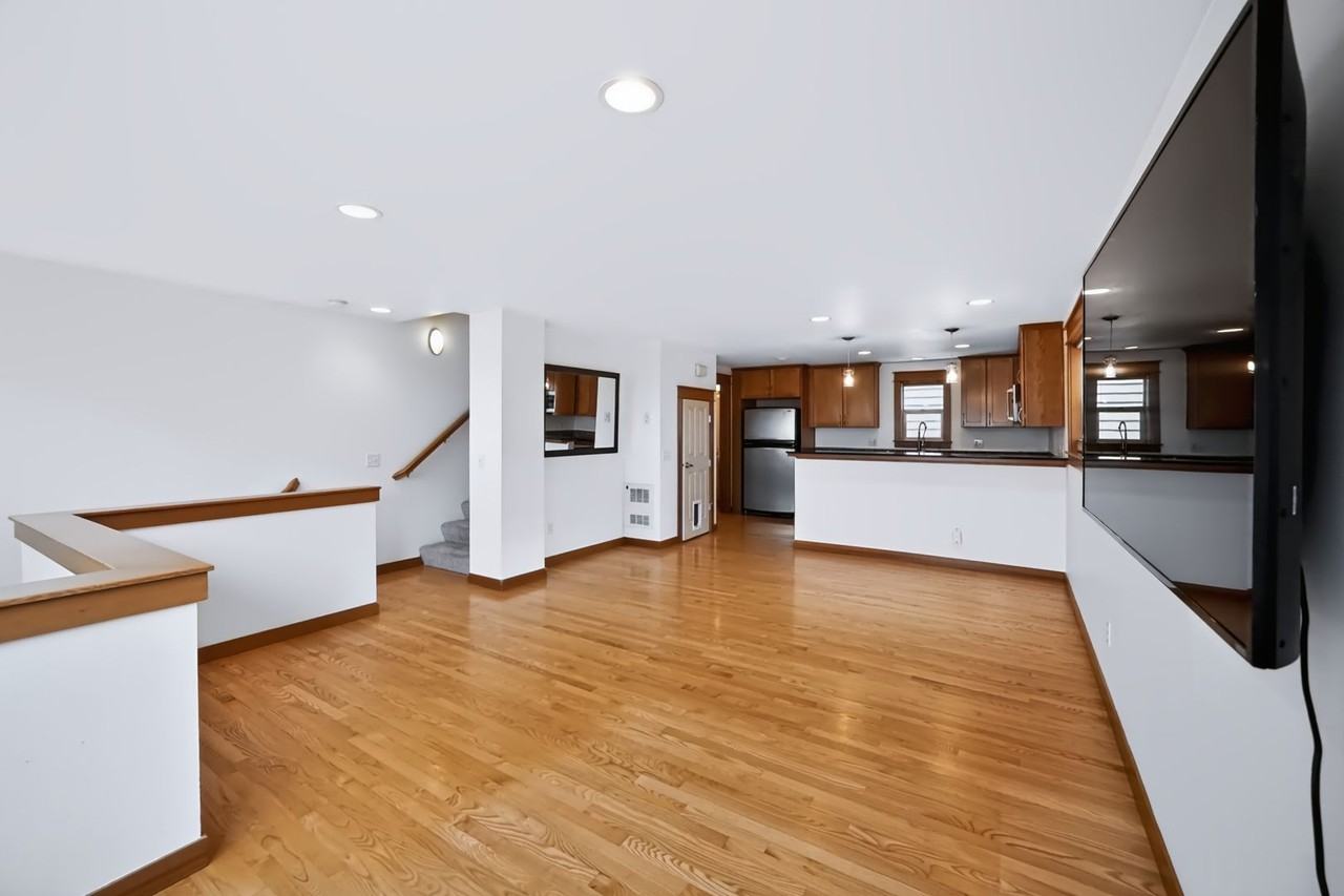 4305 Sw Willow St - Photo 2 of 18