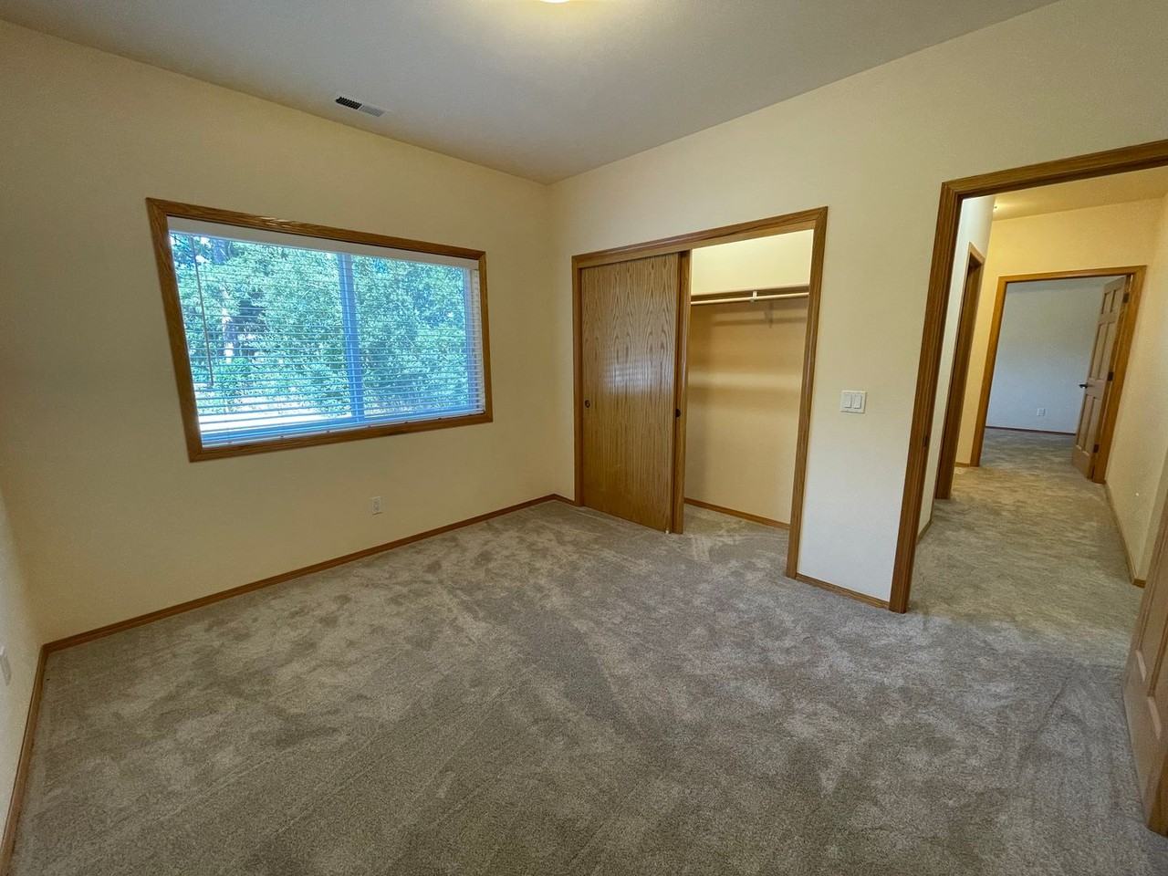 2128 Sw Freund St #A - Photo 6 of 14