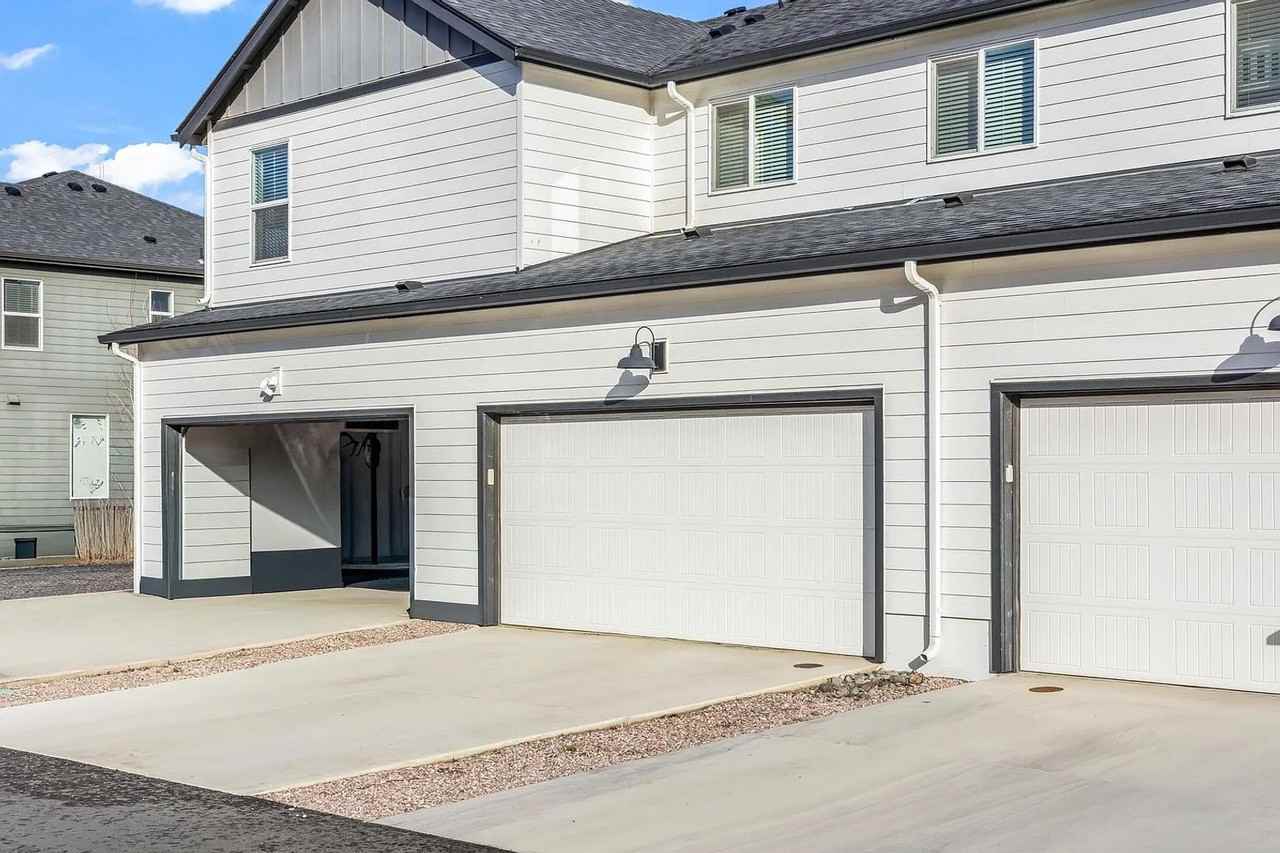 1226 Nw Upas Pl - Photo 7 of 28