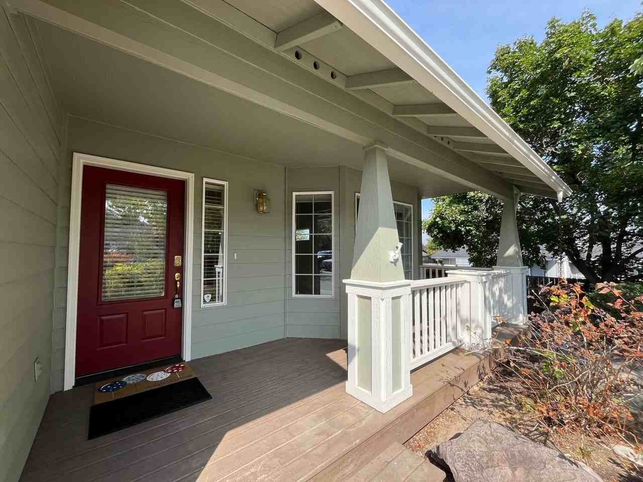 3111 Ne Dennis Ct - Photo 2 of 28