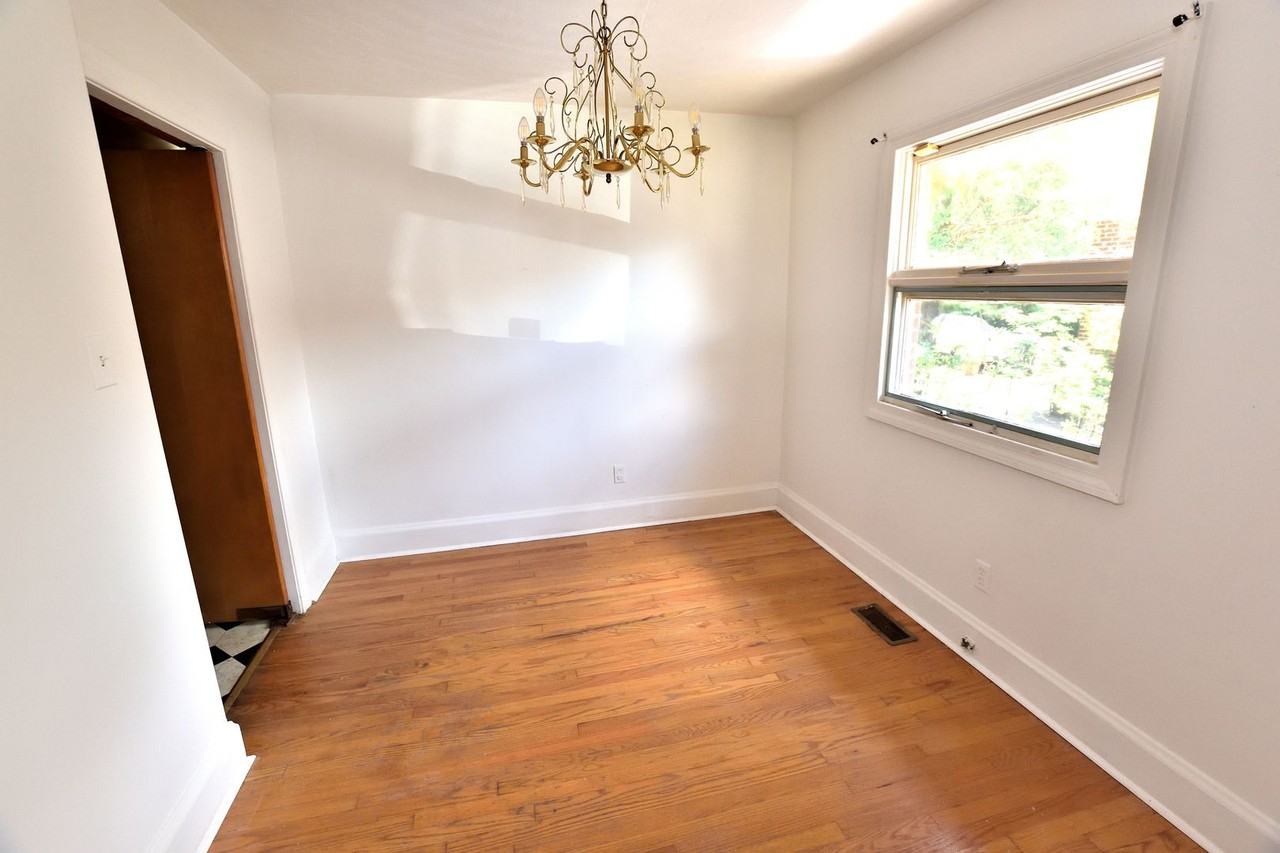 329 Myrtle Ave - Photo 4 of 15