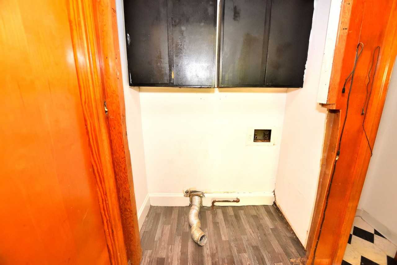 329 Myrtle Ave - Photo 7 of 15