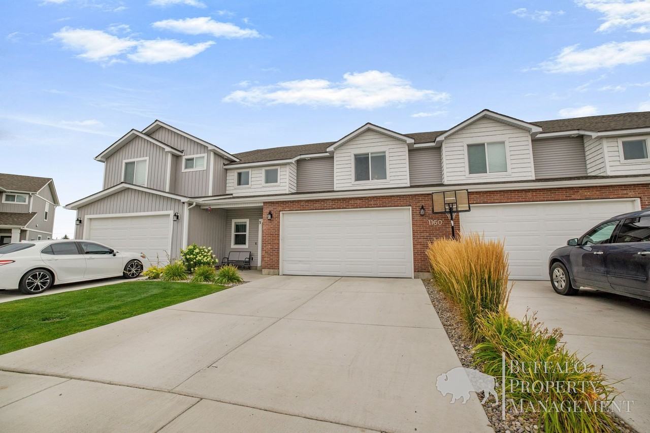 1160 Jaylee Dr - Photo 2 of 50