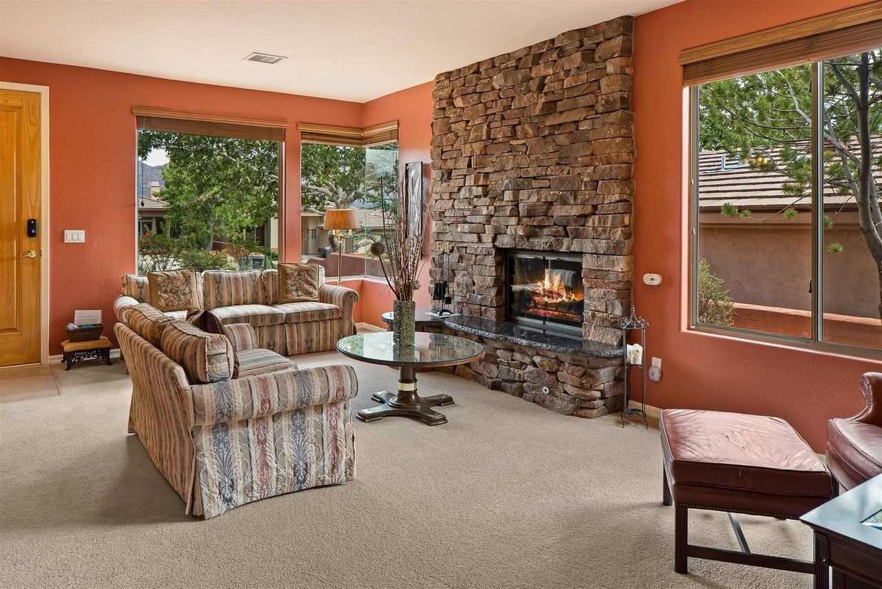 90 E Bighorn Ct - Photo 5 of 20