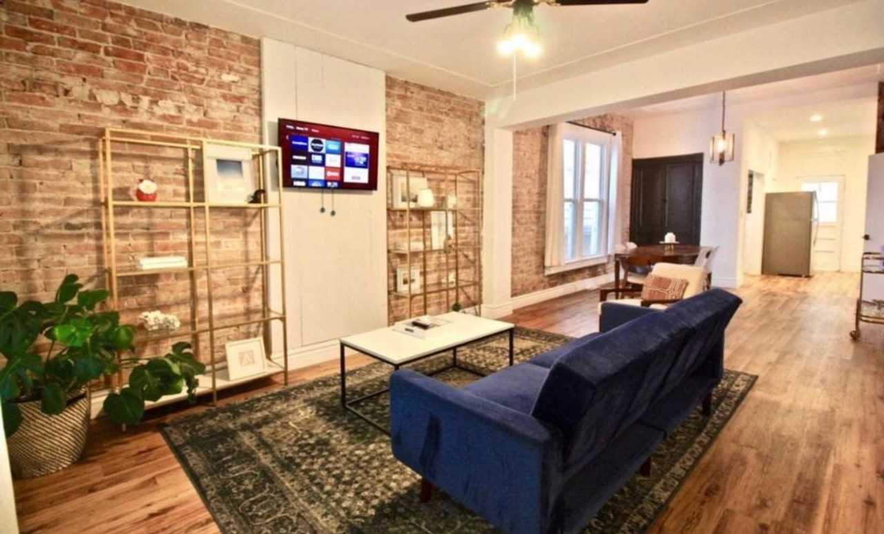3251 Lawrence St - Photo 4 of 22