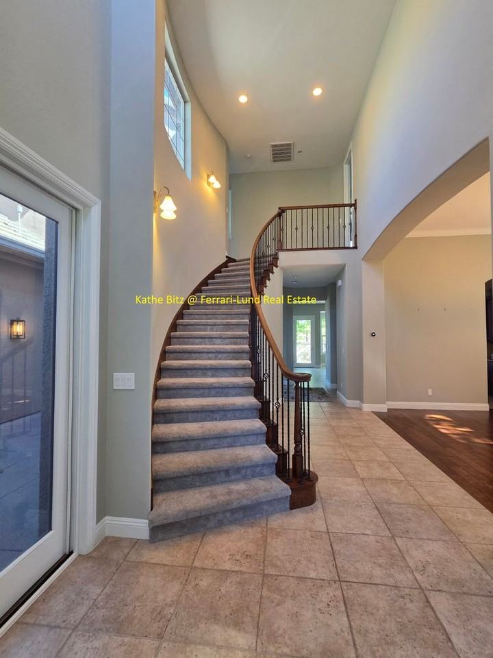 5005 Landybank Ct - Photo 5 of 20