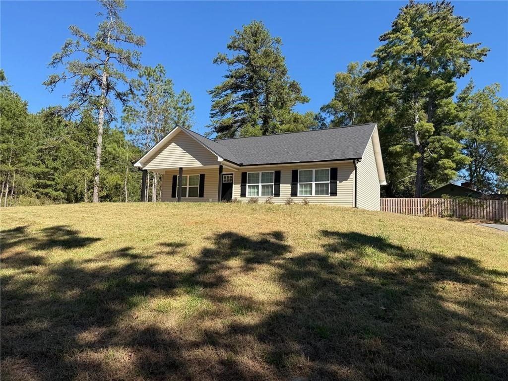635 Ben Higgins Rd - Photo 4 of 49