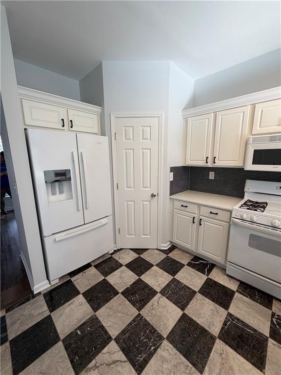 3381 Hidden Cove Cir - Photo 2 of 9