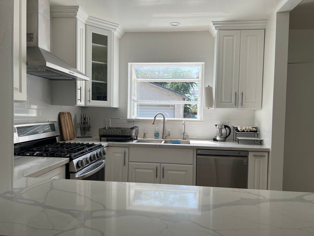 1949 Twin Ave - Photo 2 of 13