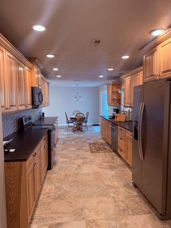 13561 Willis Rd - Photo 4 of 7