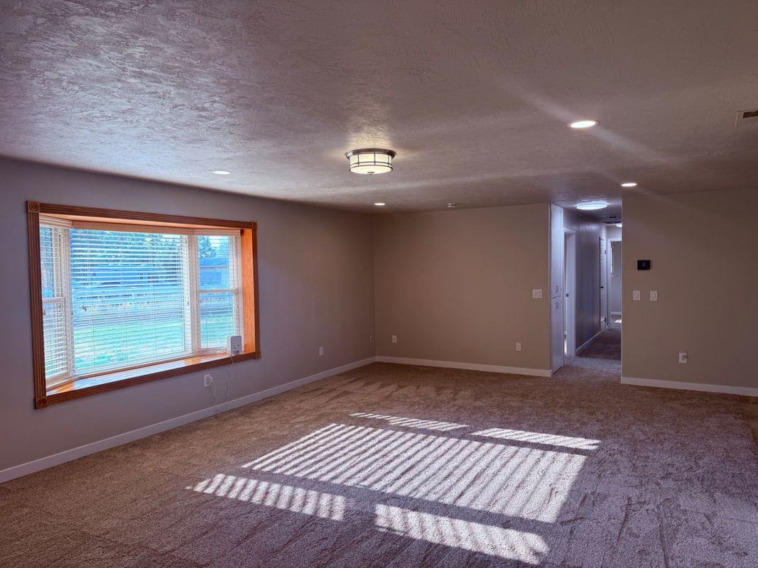 13561 Willis Rd - Photo 7 of 7